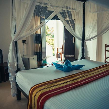 Bisandu Guesthouse ミリッサ エクステリア 写真