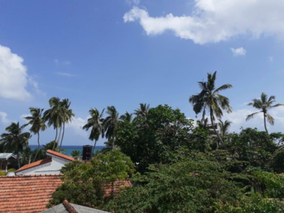 Bisandu Guesthouse ミリッサ エクステリア 写真